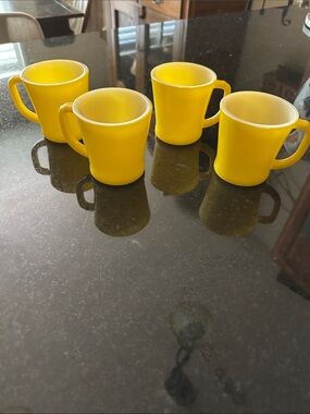Set of 4 Fire King cups
